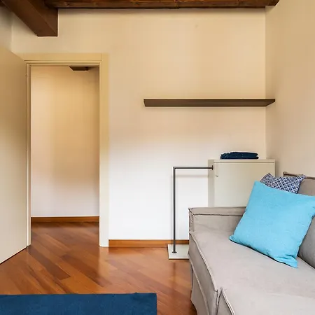 Apartament Contrada San Giacomo - Myhomeincomo Como