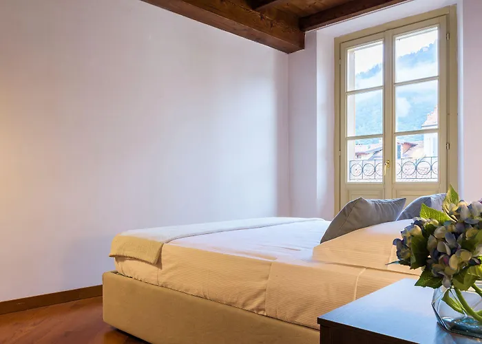 Apartament Contrada San Giacomo - Myhomeincomo Como